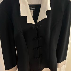 Womens size 8, blazer